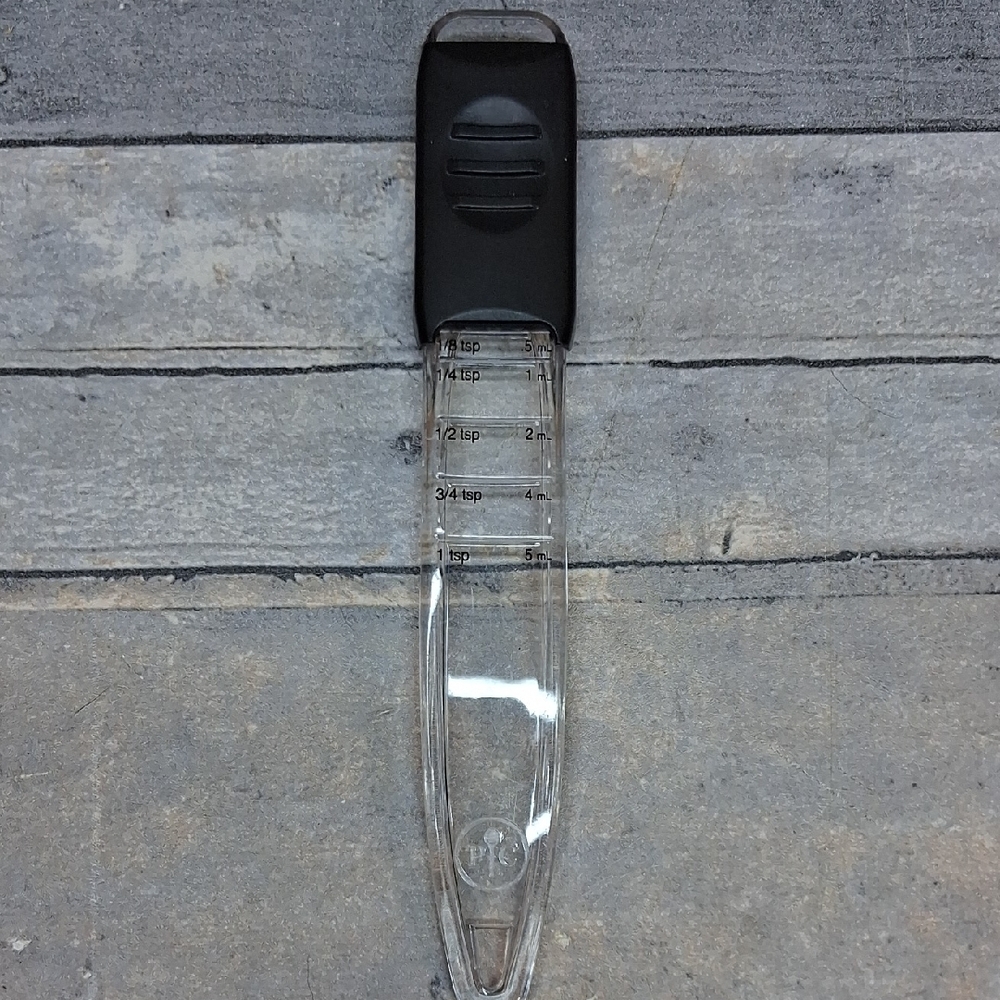 Pampered Chef Adjustable Black and Clear 1 Teaspoon Measuring Spoon